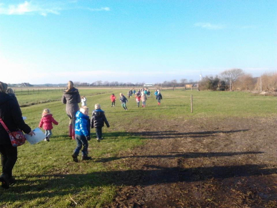 Spelen op de ponyboerderij in de kerstvakantie?