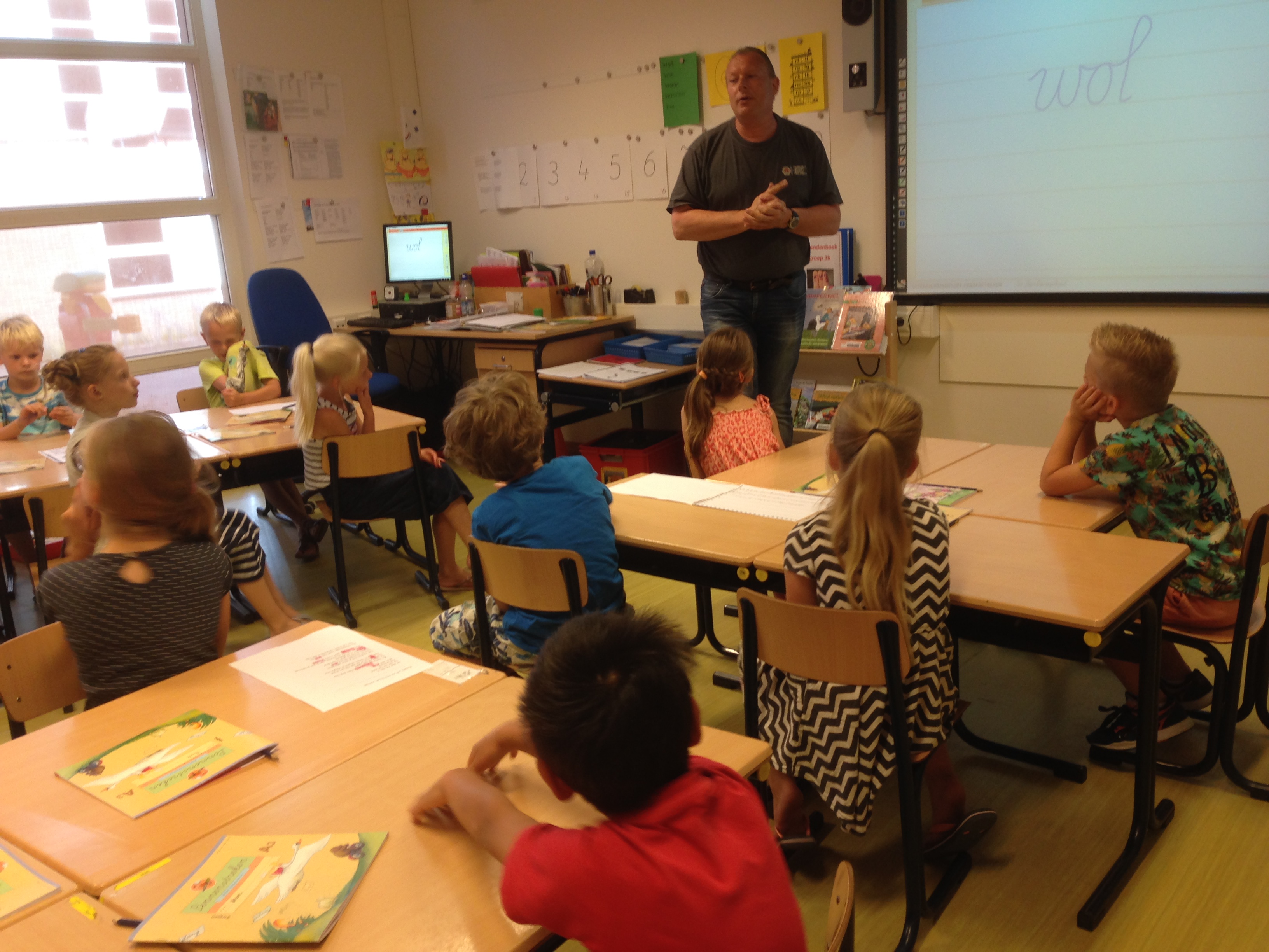 vuilnisman op bezoek in de groepen 3