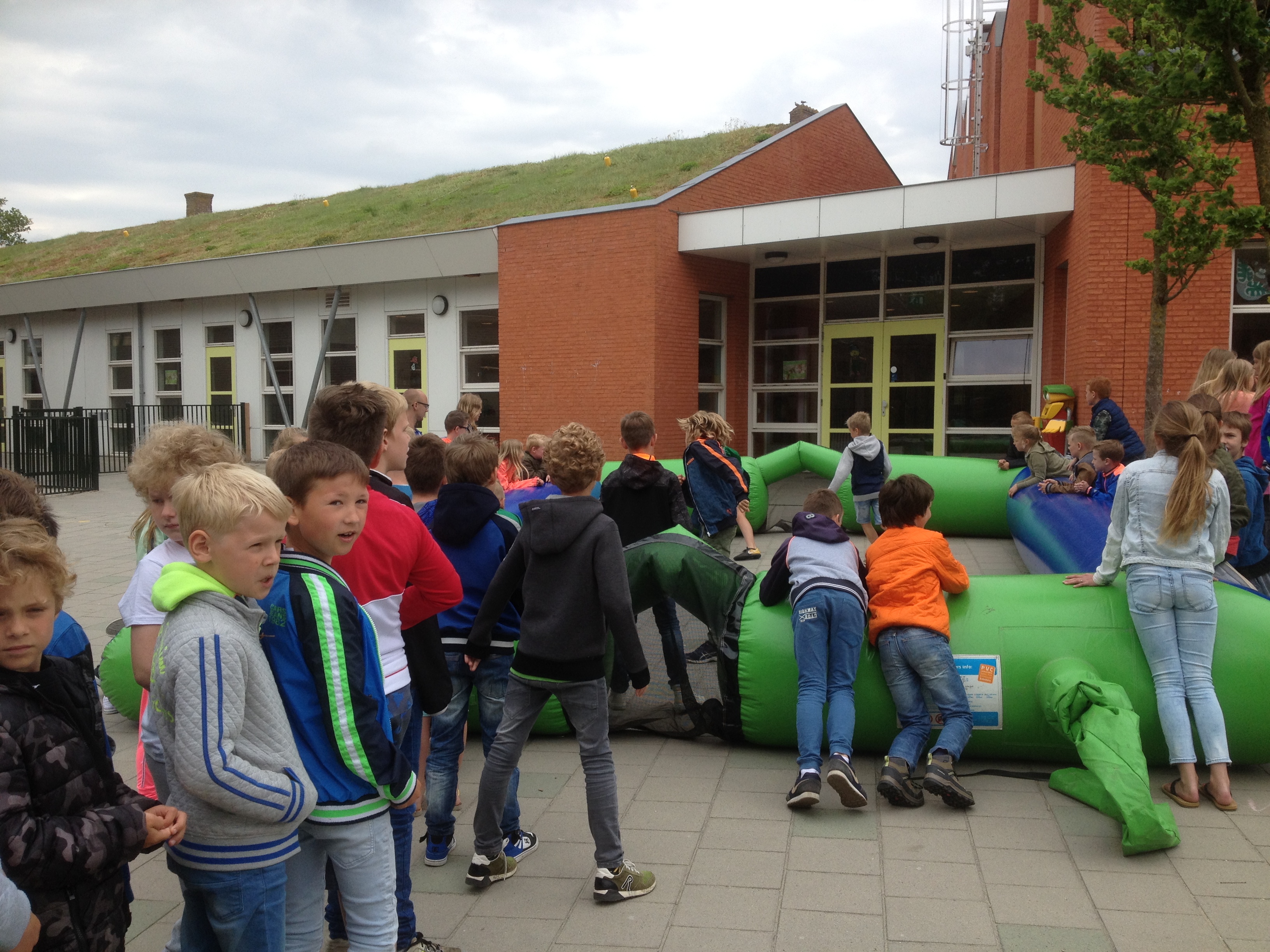 Pleinspelen als tegenprestatie