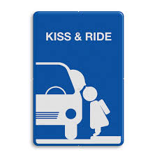 "Kiss & Ride" zone